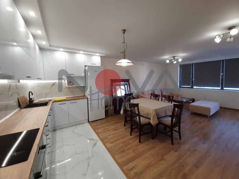 Продава се Тристаен апартамент в Варна, Операта - 145 кв.м за 2318 €/кв.м - Снимка #4