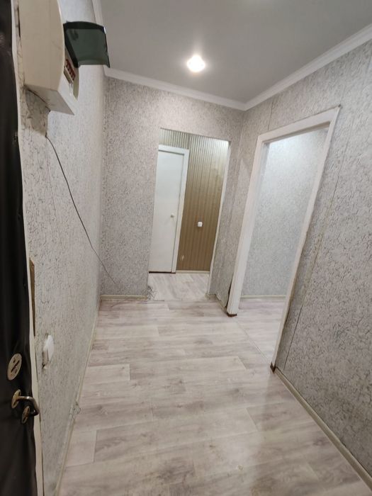 Продается 1 комнатная квартира в 6 микрорайоне