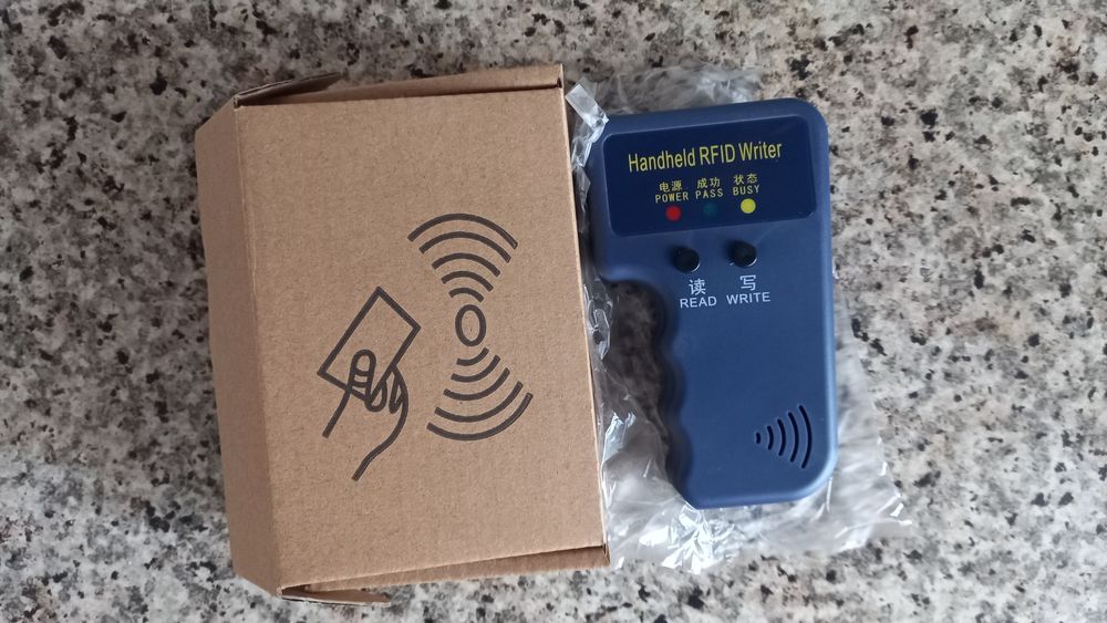 Дубликатор домофонных ключей