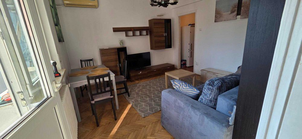 Propietar - Inchiriez Apartament 2 cam Piata Romana - proaspat renovat