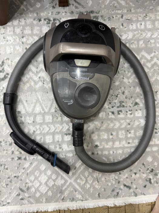 Продам пылесос Philips