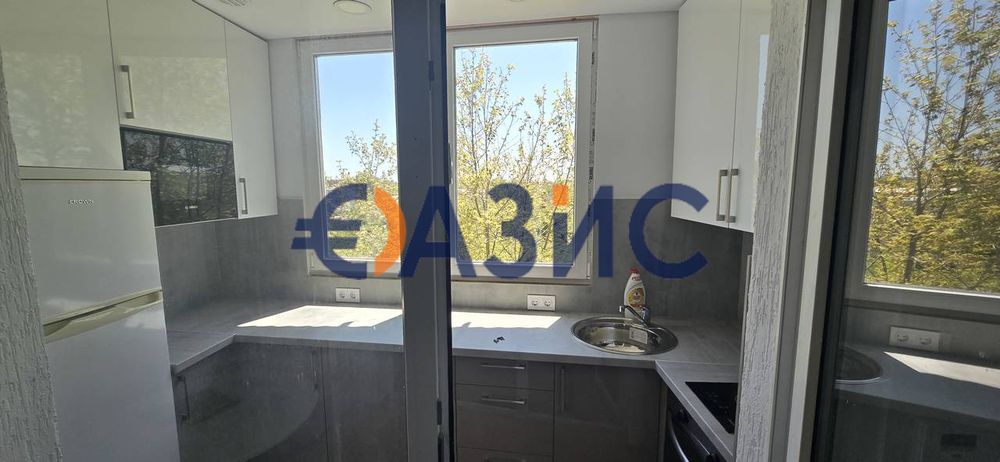 Продава се Двустаен апартамент в к.к. Слънчев бряг - 51 кв.м за 680 €/кв.м - Снимка #6