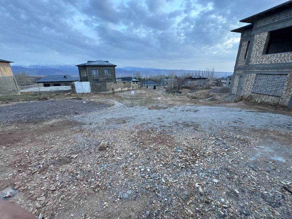 Yer sotiladi oq tosh