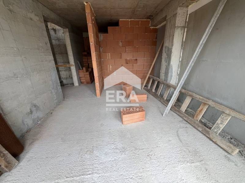 Едностаен югозападен апартамент за продажба, в новострояща се бутикова