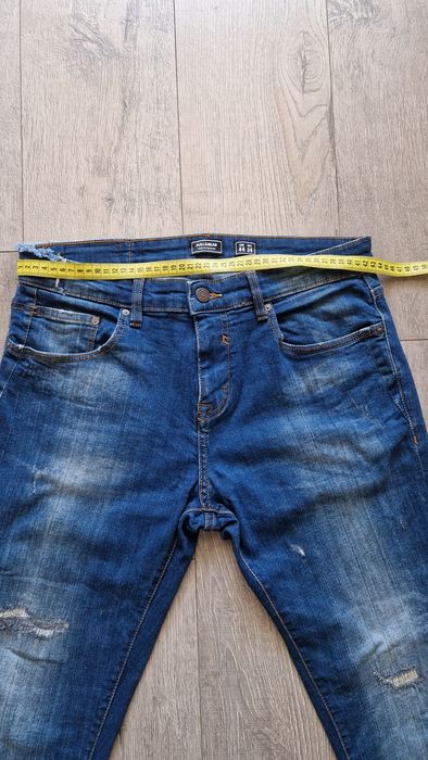 Blugi Pull&Bear de barbati