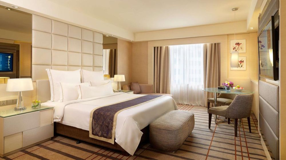 Гостиница продается 4 звезды 65 номеров 4000м 2 Яккасарай