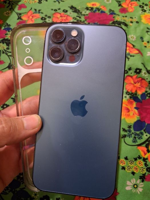 Iphone 12 pro max 256 g емкость 77%