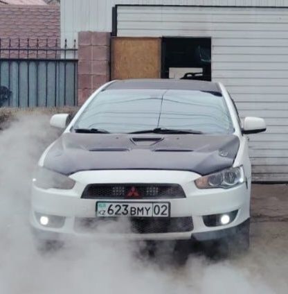 Капот EVO лансер 10.
