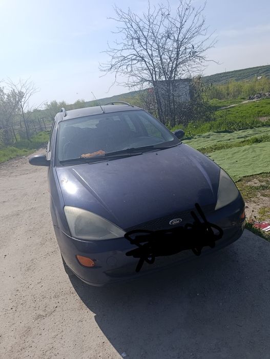 Vând Ford focus  1