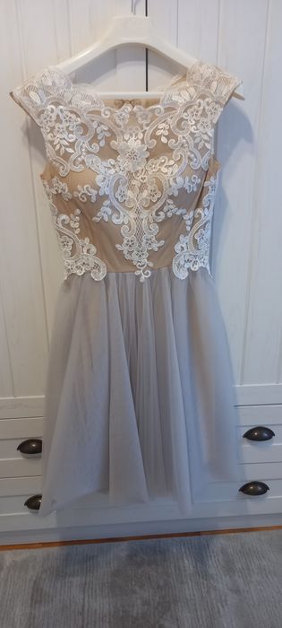 Rochie cu broderie