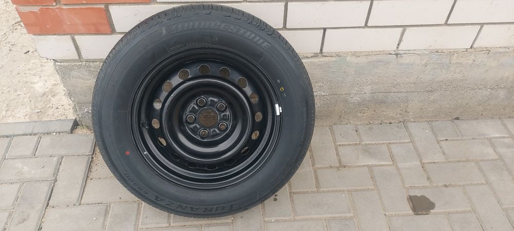 Продам авто шина