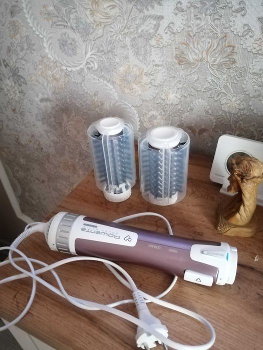 Perie de par Rowenta