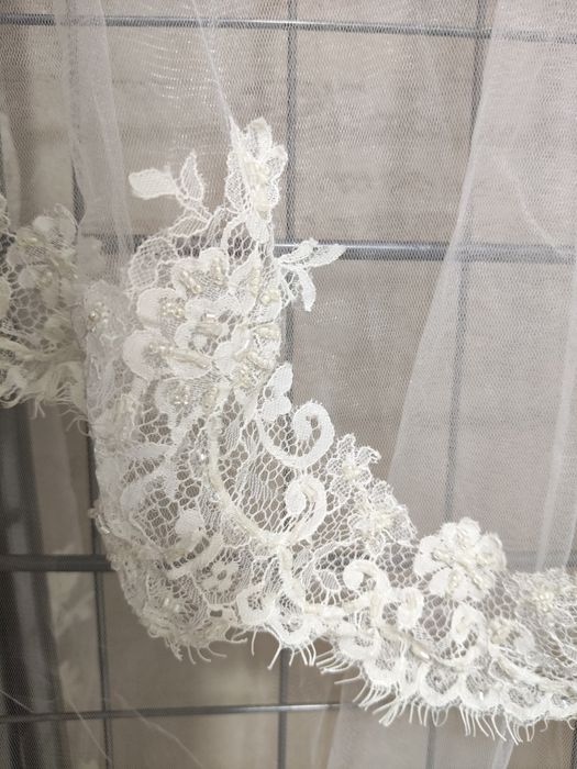 Фата с ободком и вышивкой