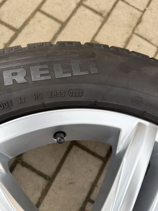 Jante vw Tiguan originale ca Noi 235 55 18 pirelli iarna 2022
