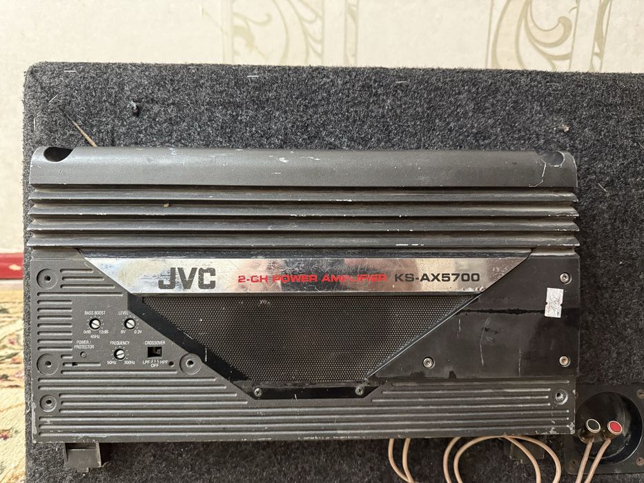 продам сабвуфер в машину