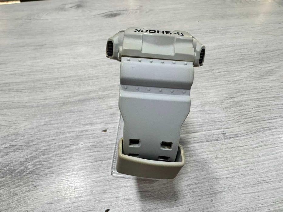 Casio G-Shock GA-100L