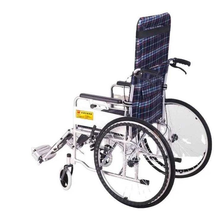 Инвалидная коляска с санитарным оснащением