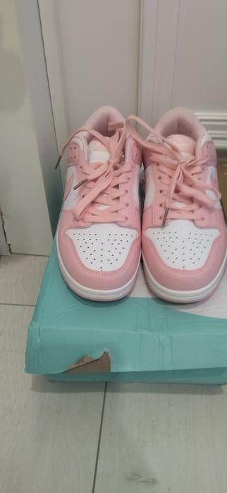 Продам женскую обувь