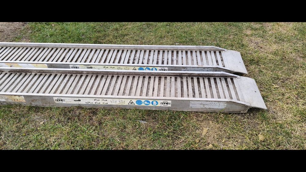 Rampe utilaje 350 cm si 5.2 t aluminiu ITR