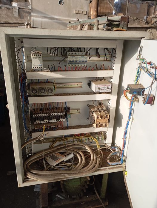 Компрессор в отличном состоянии продам