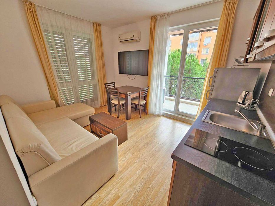 Продава се Тристаен апартамент в к.к. Слънчев бряг - 76 кв.м за 1382 €/кв.м - Снимка #3