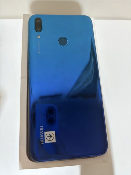 Huawei Y7 2019 – 32 GB – Отлично работещ