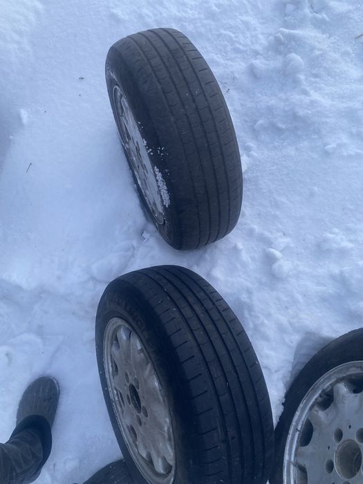 Продам диски с резиной на мерседес