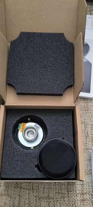 Bowers & Wilkins 804 S