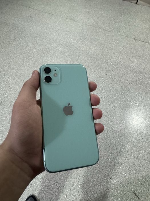 Iphone 11 64 гб  обмен есь