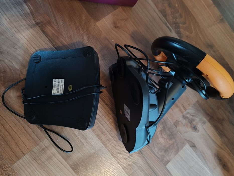 Volan Gaming PC cu Pedale Canyon CNG-GW01N – În stare excelentă!