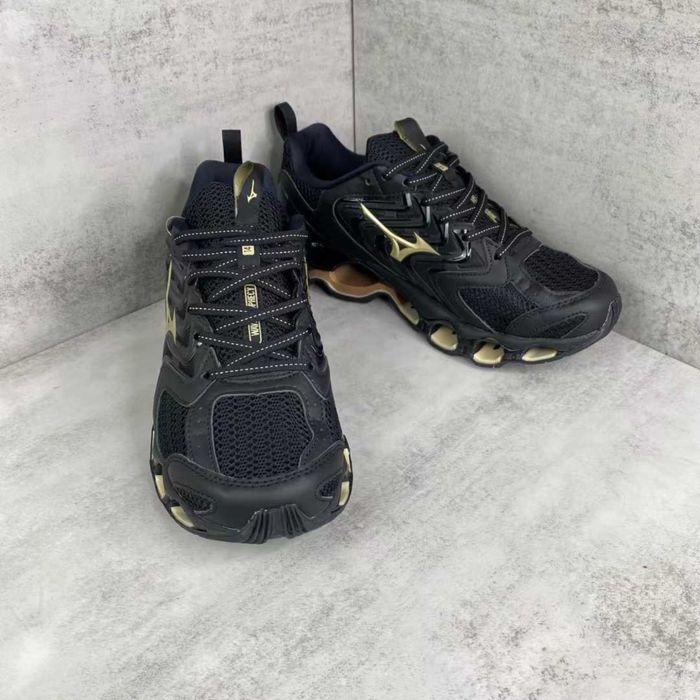 Нови мъжки маратонки Mizuno Wave Prophecy 14 S 'Black Gold