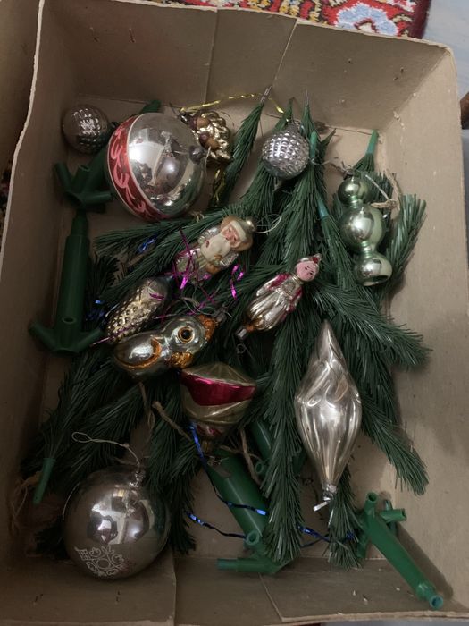 Советские елочные игрушки с елкой