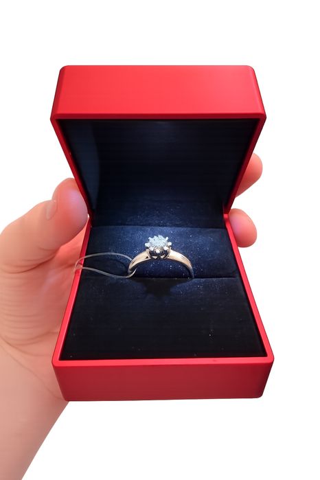 Обручальное кольцо