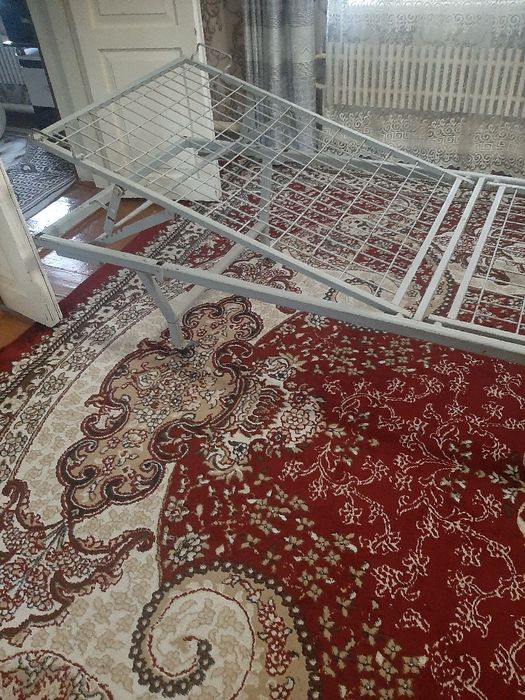 Медицинский кроват