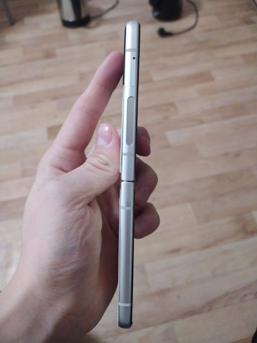 Продажа обмен flip 3