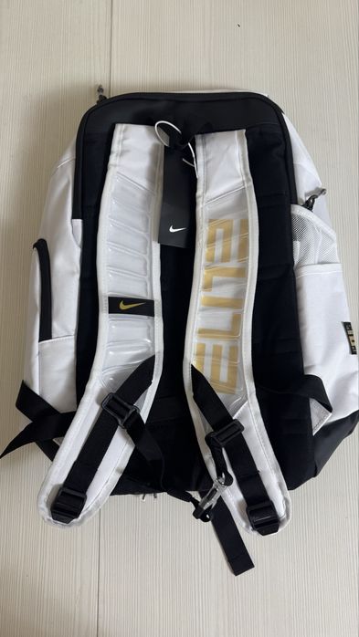 Спортивные сумки Nike Elite