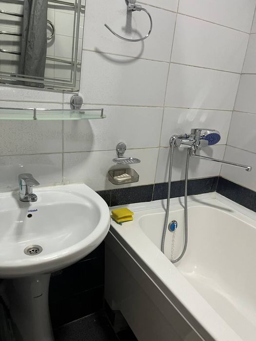 (3) Аренда срочно  1-комнатная квартира в центре города, Миробадский р