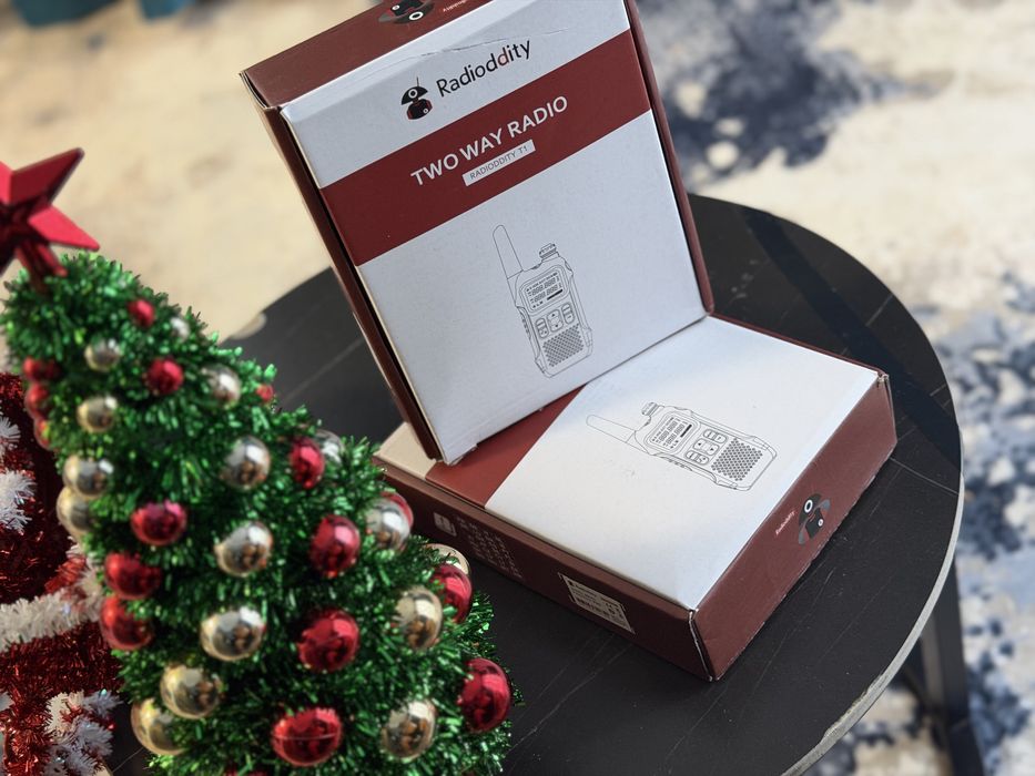 Statie Radioddity T1 , noi sigilate , set 2 buc .