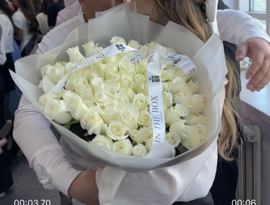 Букет из белых роз