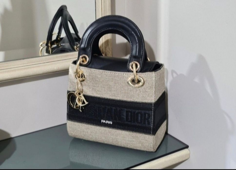 Нова чанта Dior налична