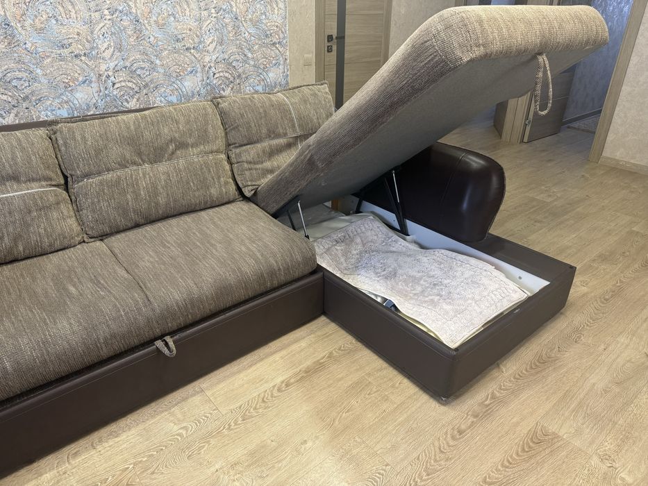 Диван раскладывающийся