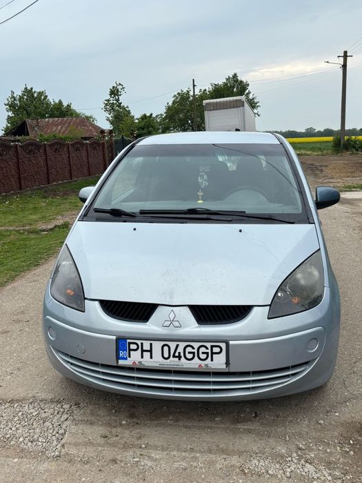 Mitsubishi colt anul 2006