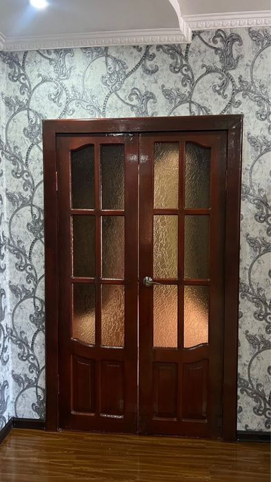 Дерево дверь