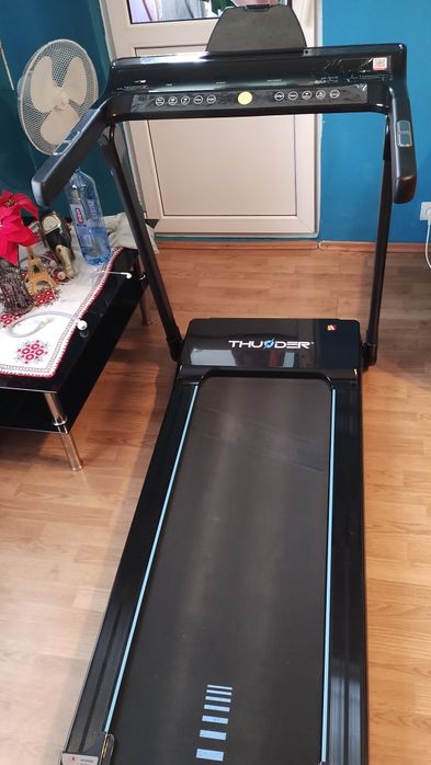 Banda de alergare - stare foarte buna