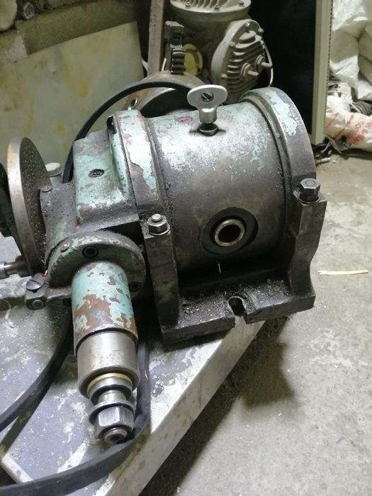 Делительная головка