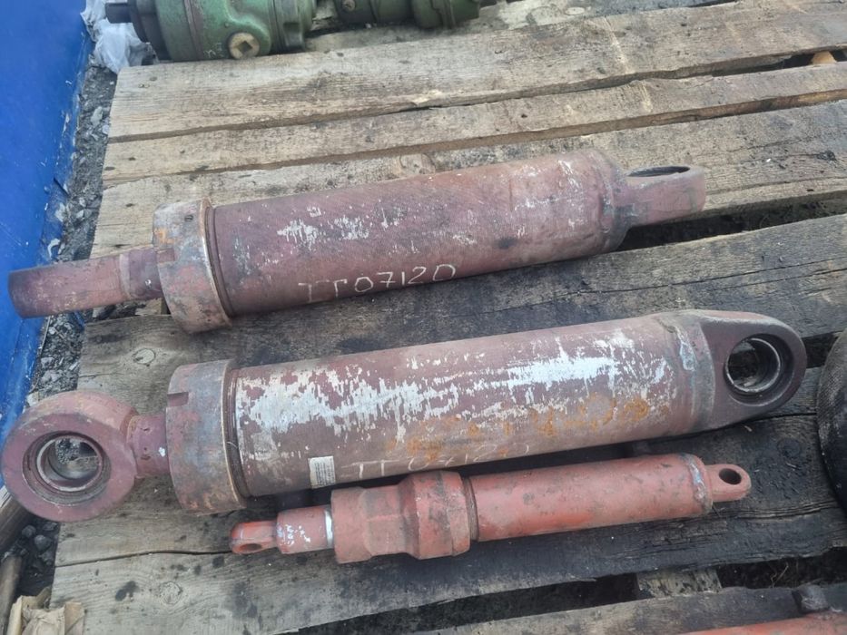 Гидроцилиндр МТЗ , ЮМЗ