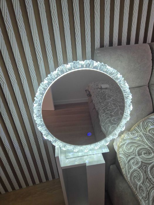 Кръгло LED огледало за тоалетка