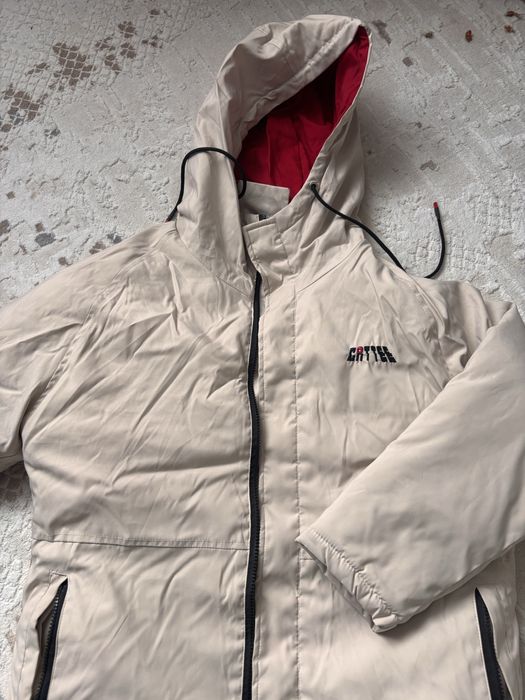 Продам куртку унисекс