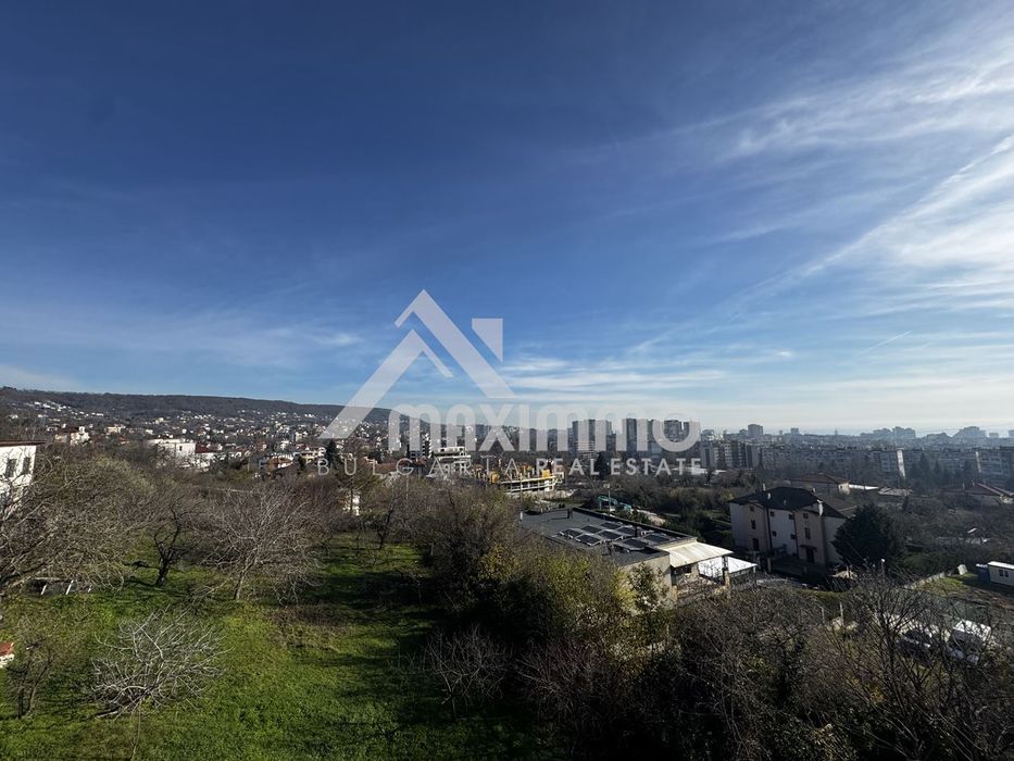 Продава се Тристаен апартамент в Варна, Цветен квартал - 110 кв.м за 714 €/кв.м - Снимка #2