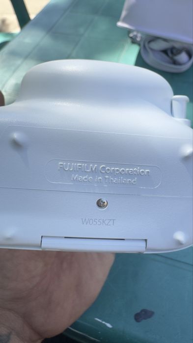 Aparat foto instant Fujifilm Instax Mini 11 – 280 lei